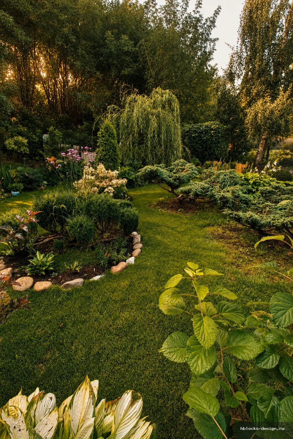 Determine scene type from the source image (interior room, building facade, or outdoor landscape); keep the same functional space, layout, windows, and camera as in the photo; do not replace with an unrelated scene. · Пользовательское описание